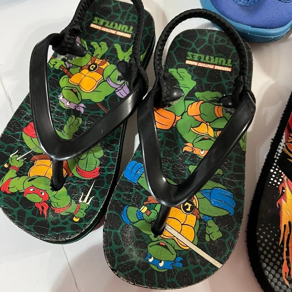 Toddler boys size 7/8 shoes sandals slippers (s-196)